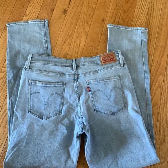 Levi’s Jeans Light Washed Mid Rise Skinny straight leg size 31 - Picture 4 of 11